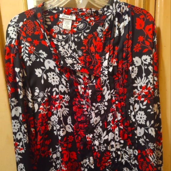 Ladies Long Sleeve Collarless Blouse in Red, Black and White Floral Print - Picture 2 of 2